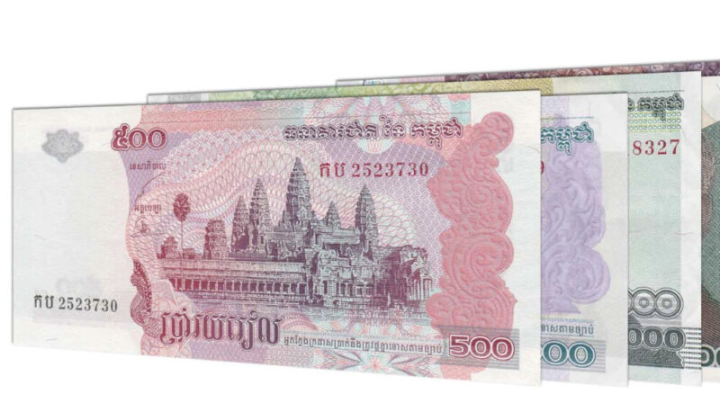 カンボジア　通貨　リエル